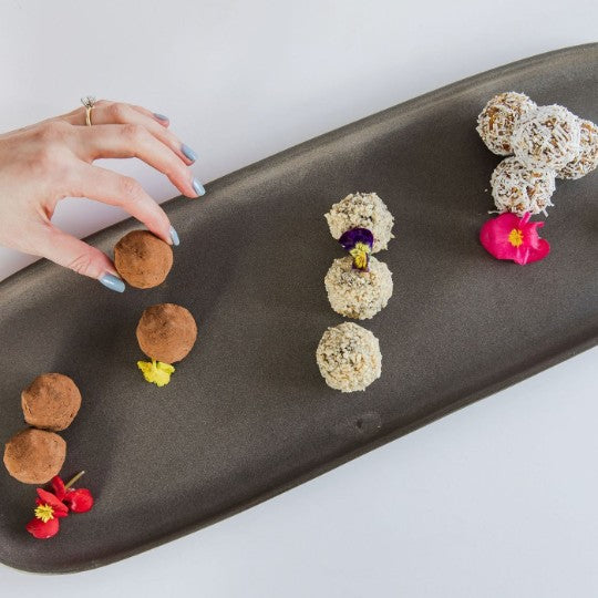 Assorted bliss balls - two pieces nga, vg